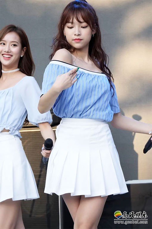 APRIL 单拍秀 拍摄日期：180831【41合集 9.30 GB】