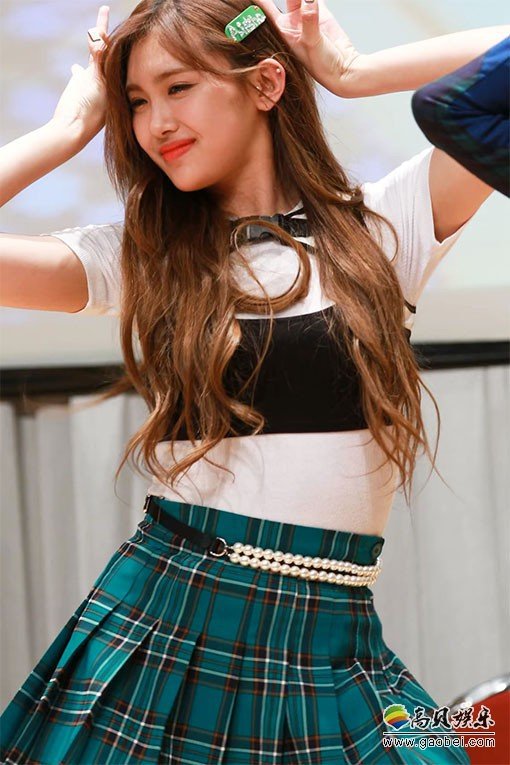 Everglow 单拍秀 拍摄日期：190330【34合集 16.7 GB】