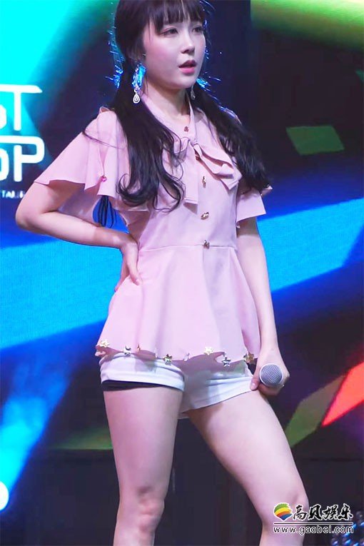 BABA 单拍秀 拍摄日期：190531【4合集 704 MB】