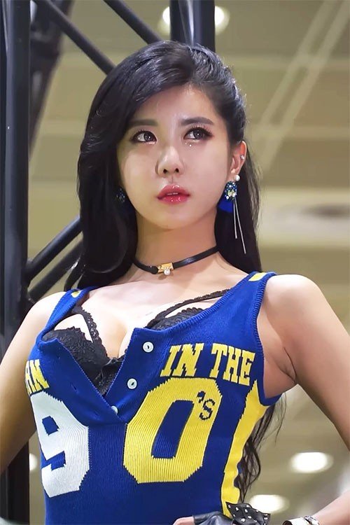 2016 韩国首尔车展高清美女车模饭拍秀-96【26.4 MB】